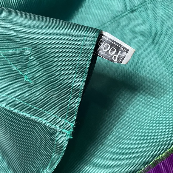 Vintage Disney’s Winnie The Pooh Green Fall Leaf Large Outdoor Flag 1999 - Picture 6 of 8